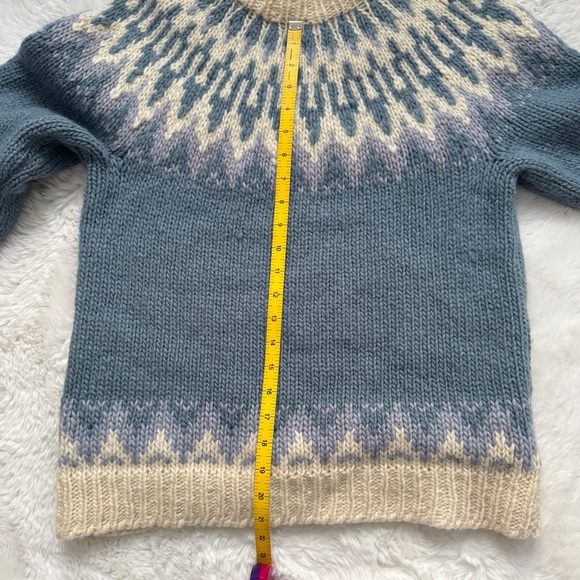 Hand Knit Icelandic Lopapeysa Sweater - Picture 3 of 7